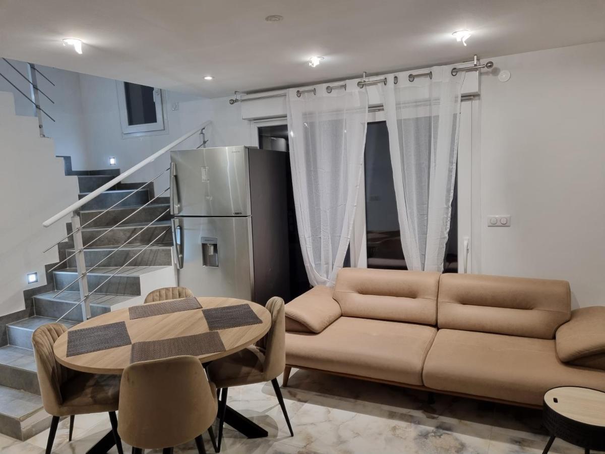 Jolie Maison, Balneo Lumino Therapie Et Terrasse Colmar Kültér fotó