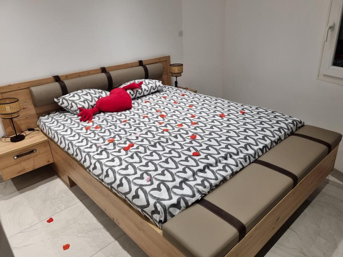 Jolie Maison, Balneo Lumino Therapie Et Terrasse Colmar Kültér fotó